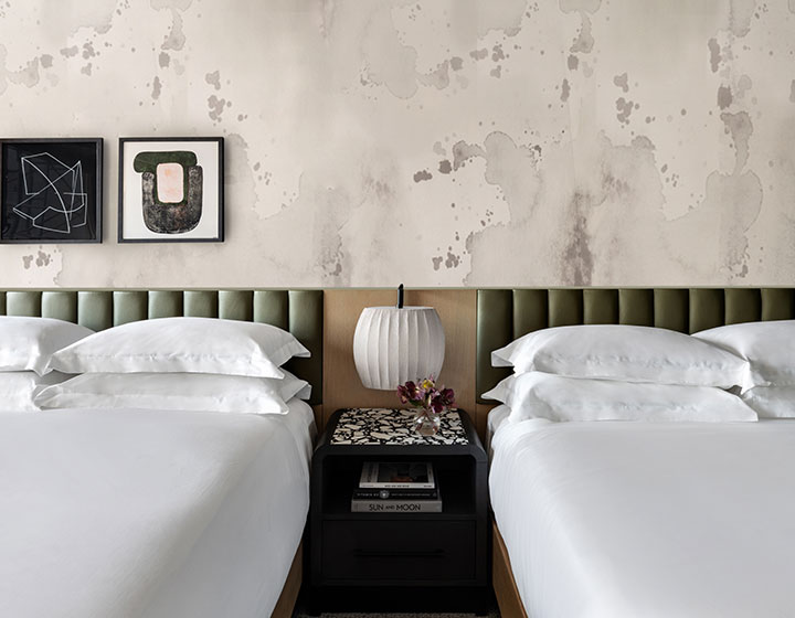 theta queen guestroom